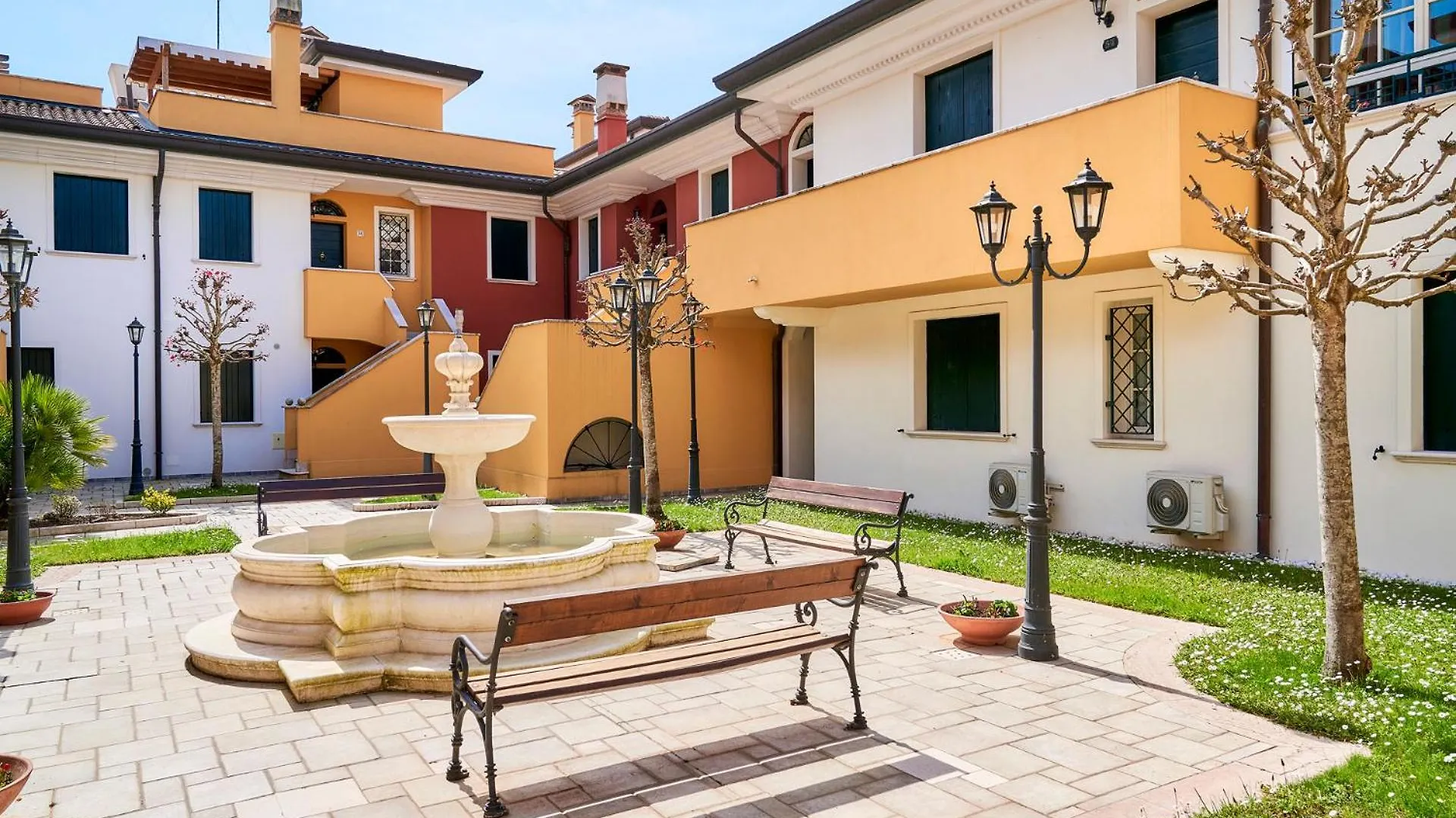 Jesolo Pines Beach House - Host Solution Apartment