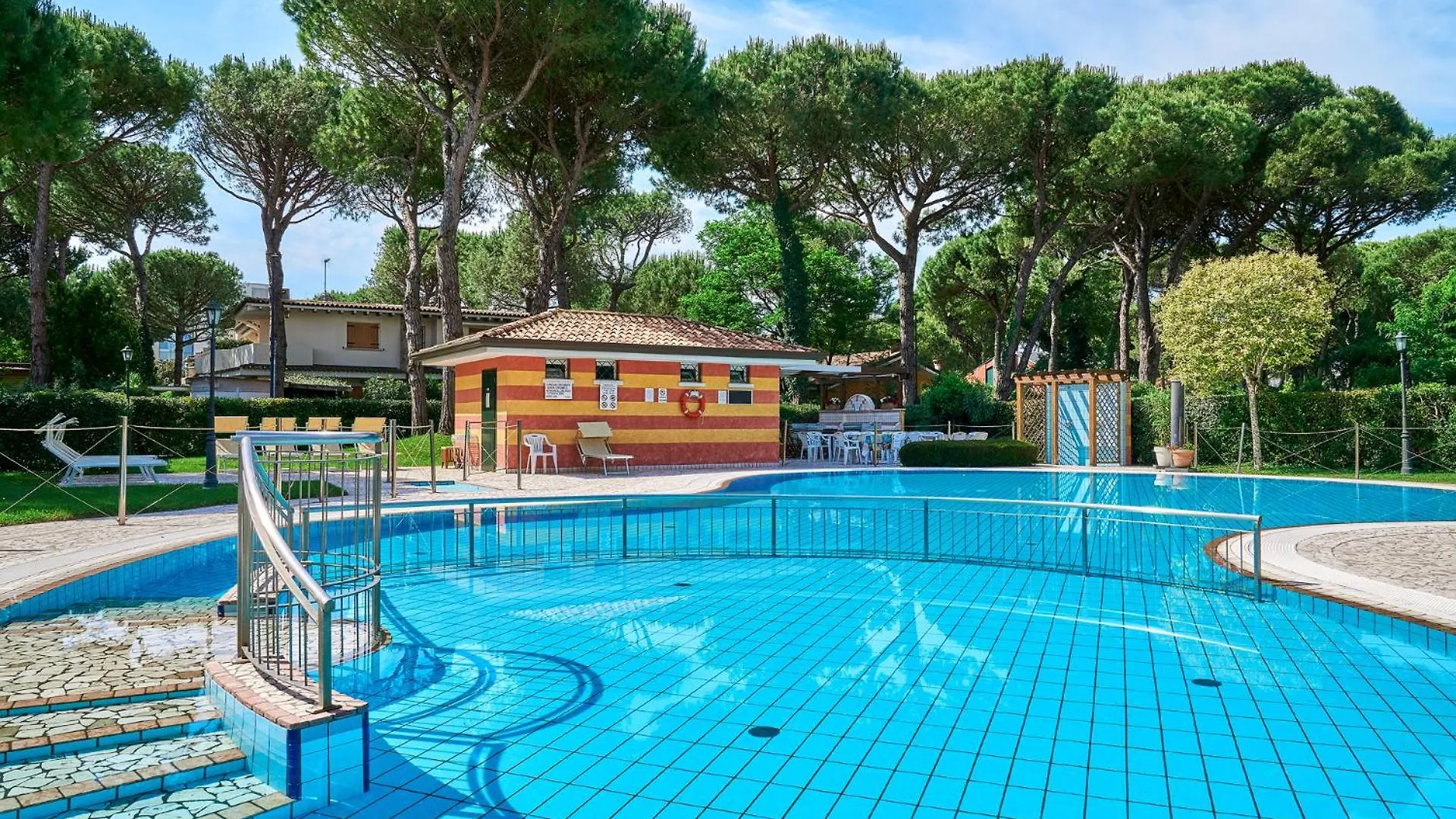 Jesolo Pines Beach House - Host Solution Apartment