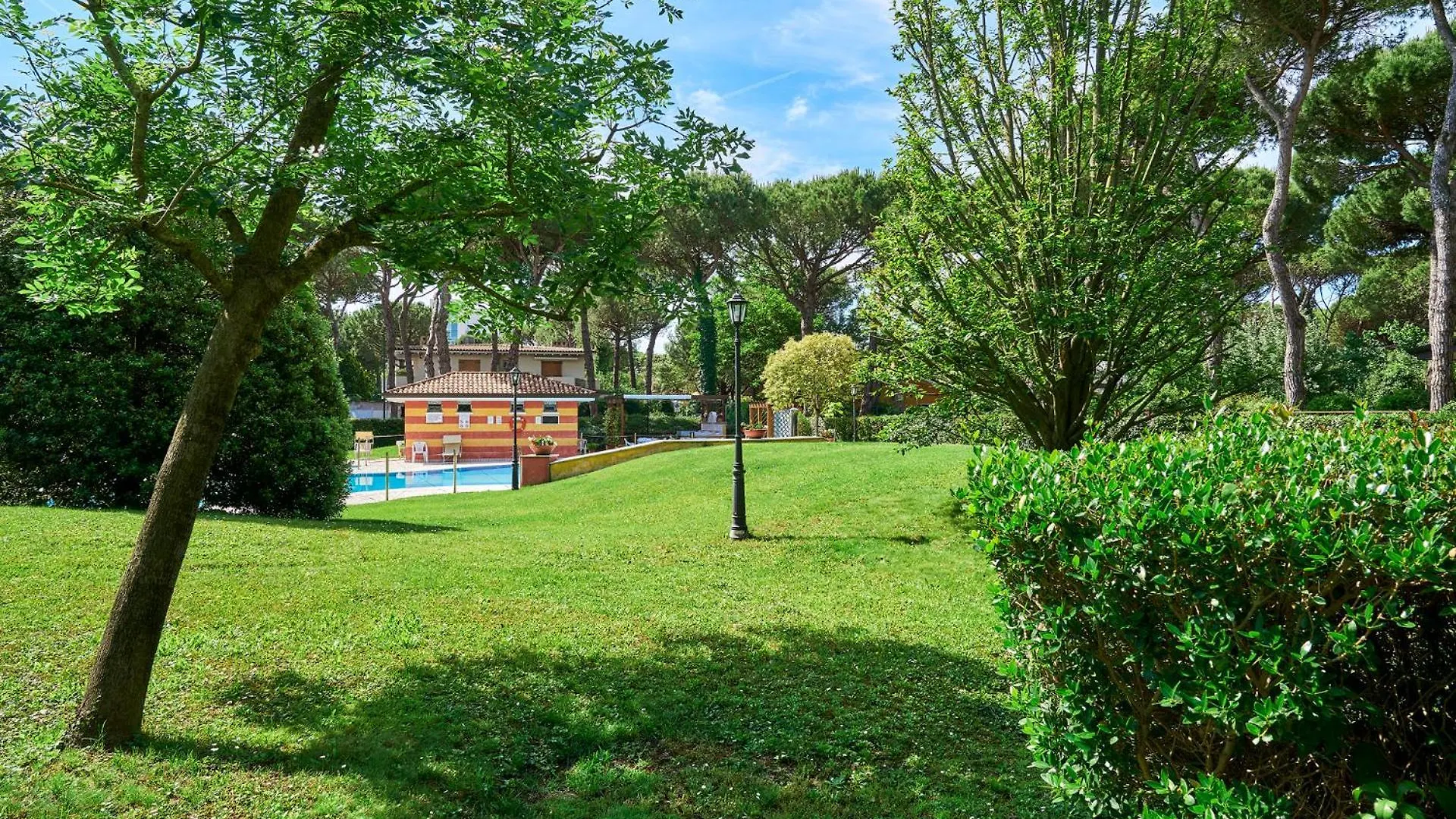Jesolo Pines Beach House - Host Solution Apartment Lido di Jesolo